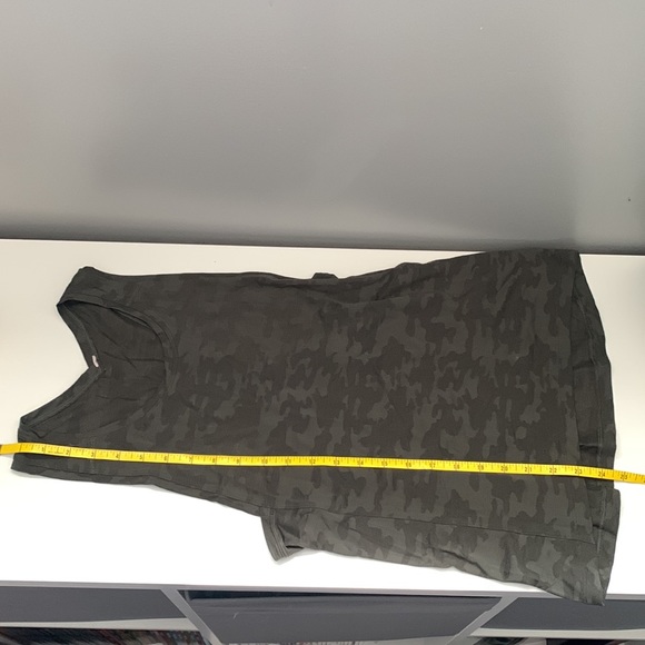 Lululemon Run For Days Tank - Picture 5 of 5